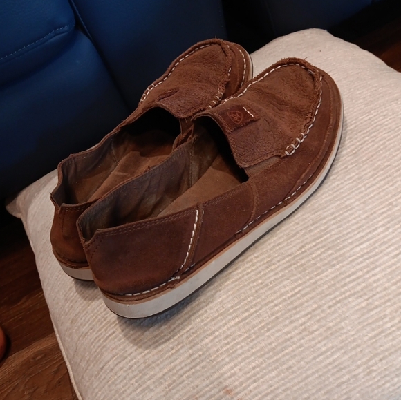 Ariat Women's Cruiser Brown Floral Embossed Brown Size 9.5 B - Picture 1 of 6